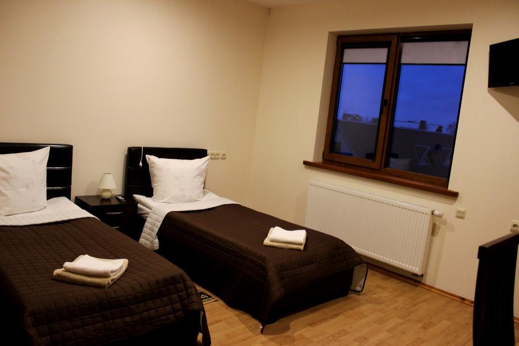 Vidu Guest House Utena Eksteriør bilde