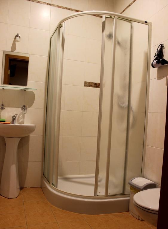 Vidu Guest House Utena Eksteriør bilde